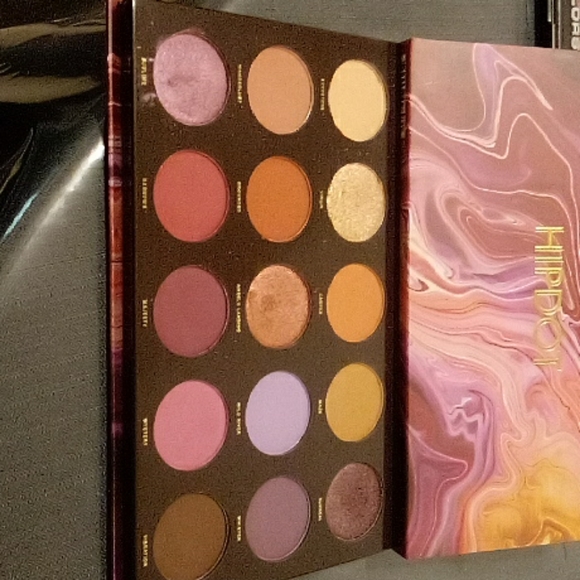 Makeup bundle - Picture 2 of 7